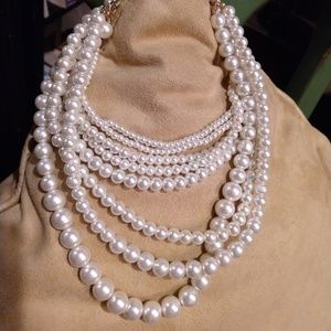 Beaded Multi-layered White Pearl Choker. NWOT.